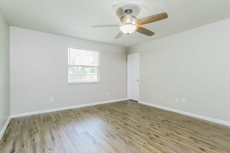 2,100/Mo, 2095 Broad Oak Dr Jacksonville, FL 32225 Main Bedroom View 2