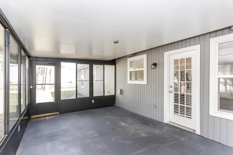 2,220/Mo, 3695 Deer Crossing Pl Jacksonville, FL 32257 Screen Porch View