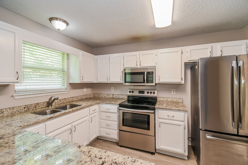 1,710/Mo, 6638 Lana Ln Jacksonville, FL 32244 Kitchen View
