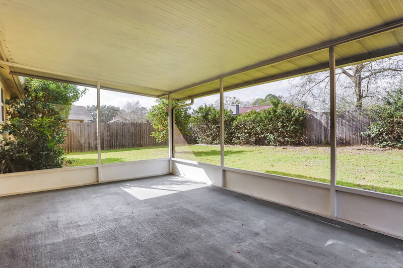 1,735/Mo, 8642 Bluebell Ln Jacksonville, FL 32244 Sun Room View