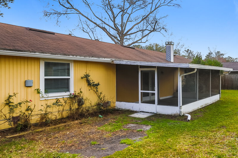 1,735/Mo, 8642 Bluebell Ln Jacksonville, FL 32244 Rear View