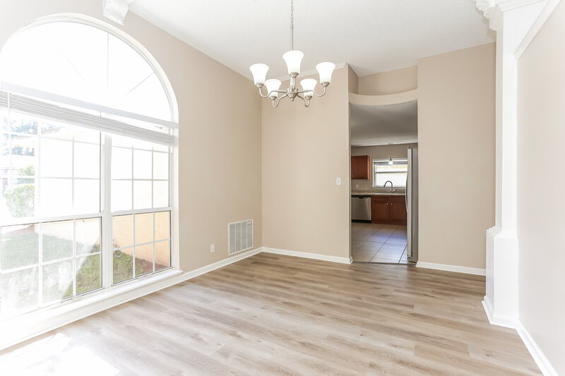 1,830/Mo, 11321 Hartland Rd Jacksonville, FL 32218 Dining Room View 2