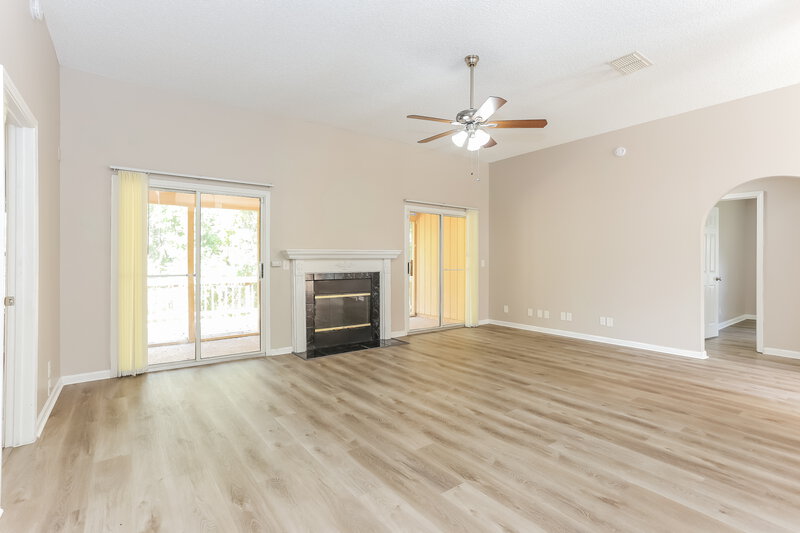 1,830/Mo, 11321 Hartland Rd Jacksonville, FL 32218 Family Room View 2