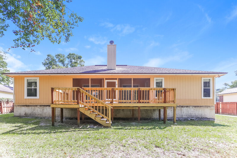 1,830/Mo, 11321 Hartland Rd Jacksonville, FL 32218 Rear View
