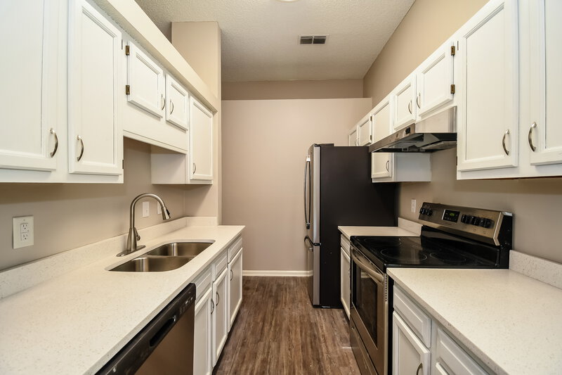 2,035/Mo, 3866 English Colony Dr S Jacksonville, FL 32257 Kitchen View