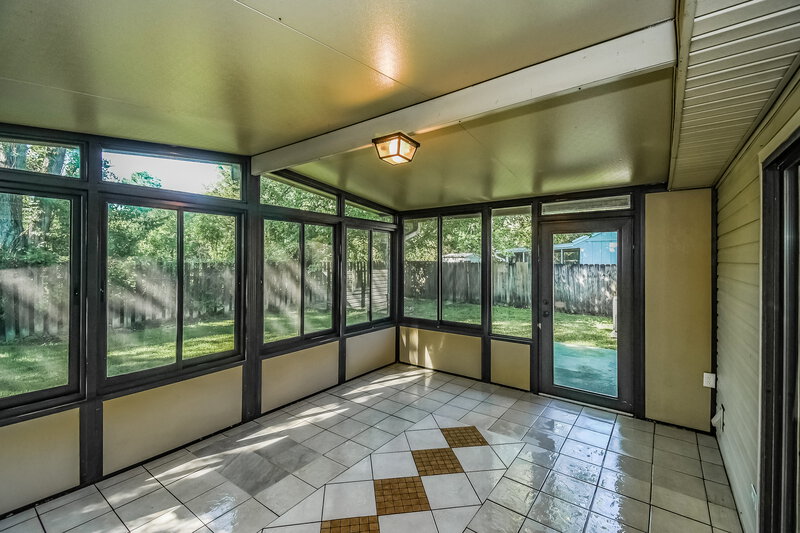 2,035/Mo, 3866 English Colony Dr S Jacksonville, FL 32257 Sun Room View