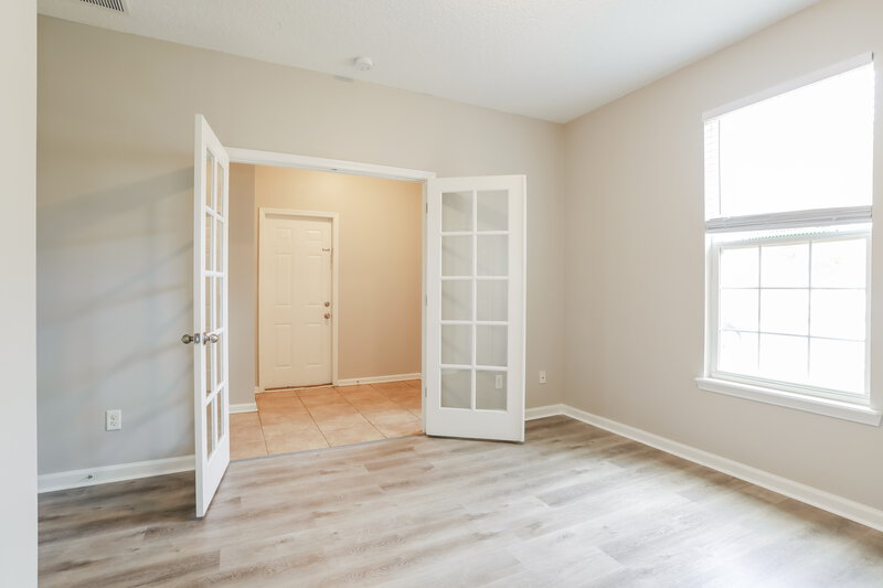 3,220/Mo, 11876 W Carson Lake Dr Jacksonville, FL 32221 Office View 2
