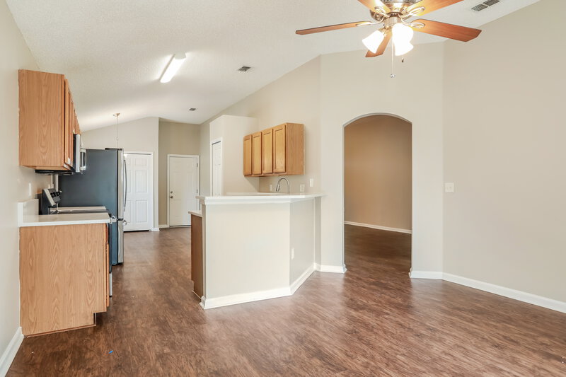 1,920/Mo, 9430 Daniels Mill Dr Jacksonville, FL 32244 Dining Room View 2