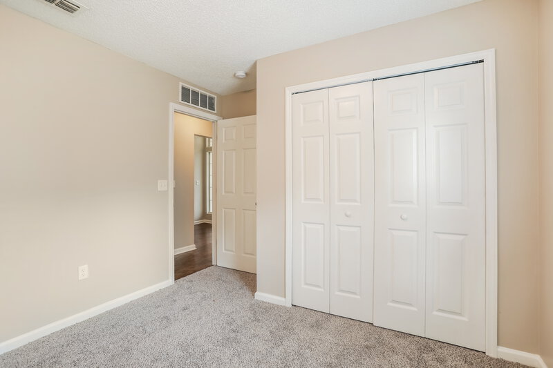 1,920/Mo, 9430 Daniels Mill Dr Jacksonville, FL 32244 Bedroom View