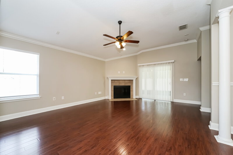 2,085/Mo, 7998 Welbeck Ln Jacksonville, FL 32244 Living Room View