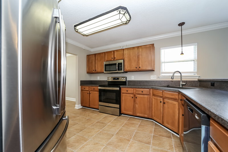 2,085/Mo, 7998 Welbeck Ln Jacksonville, FL 32244 Kitchen View 2