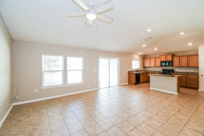 1,750/Mo, 9591 Palm Reserve Dr Jacksonville, FL 32222 Living Room View 2