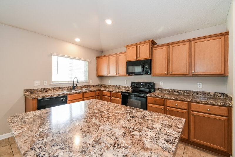 1,750/Mo, 9591 Palm Reserve Dr Jacksonville, FL 32222 Kitchen View