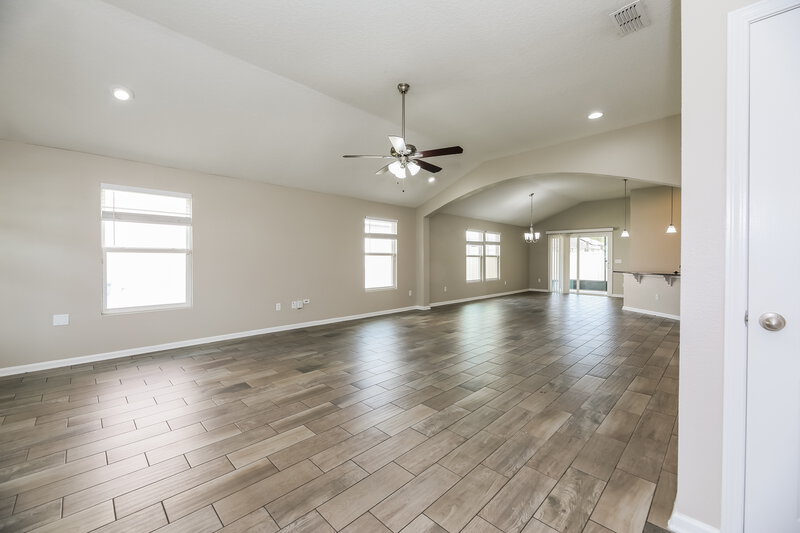 1,980/Mo, 12373 Sacha Rd Jacksonville, FL 32226 Living Room View