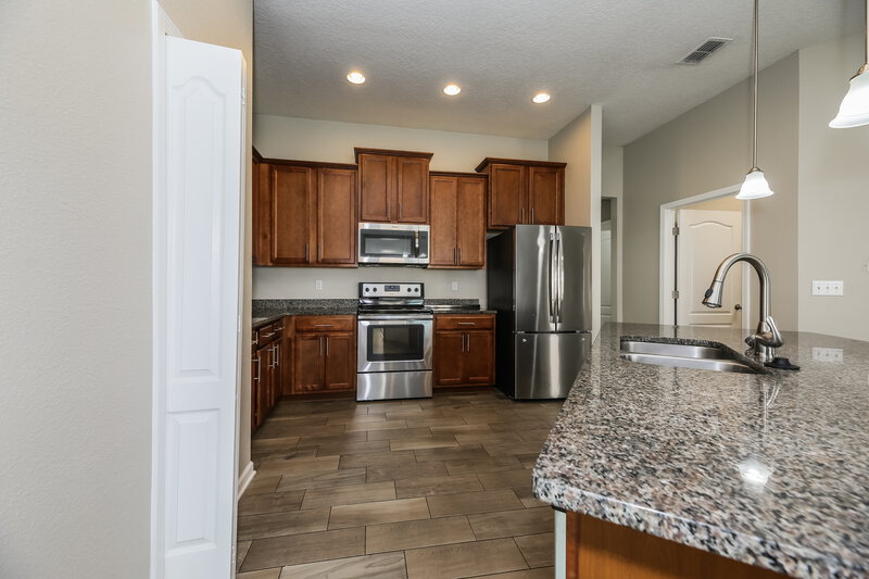 1,980/Mo, 12373 Sacha Rd Jacksonville, FL 32226 Kitchen View 2