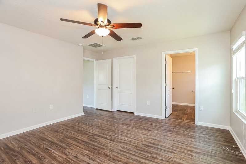 2,000/Mo, 2067 Tyson Lake Dr Jacksonville, FL 32221 Main Bedroom View 2