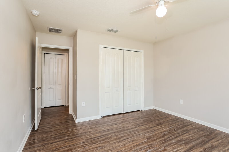 2,000/Mo, 2067 Tyson Lake Dr Jacksonville, FL 32221 Bedroom View 4