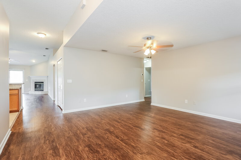 2,155/Mo, 535 Misty Morning Ct Jacksonville, FL 32218 Living Room View 2