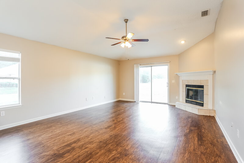 2,155/Mo, 535 Misty Morning Ct Jacksonville, FL 32218 Family Room View