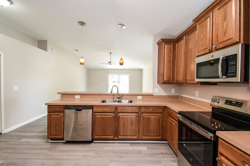 1,855/Mo, 2904 Cold Creek Blvd Jacksonville, FL 32221 Kitchen View 2