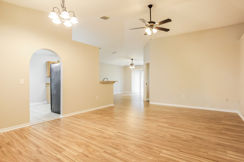 1,685/Mo, 3297 Carlotta Rd Middleburg, FL 32068 Living Room View 2