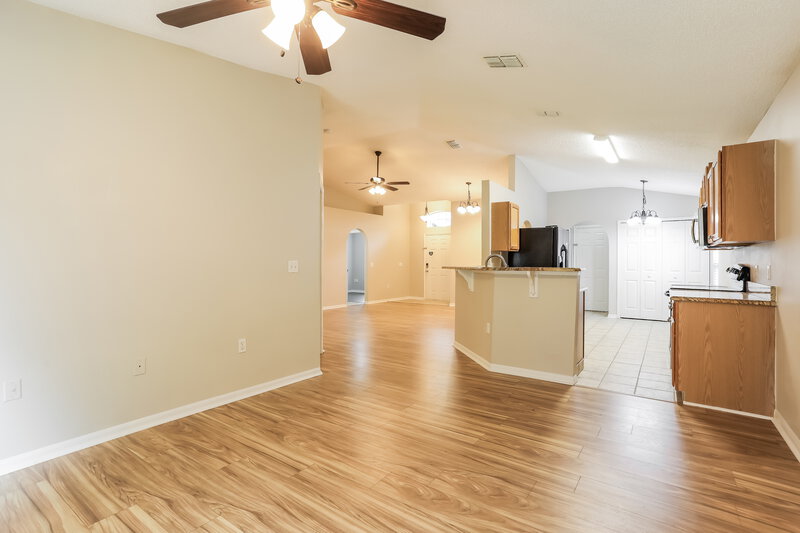 1,685/Mo, 3297 Carlotta Rd Middleburg, FL 32068 Dining Room View