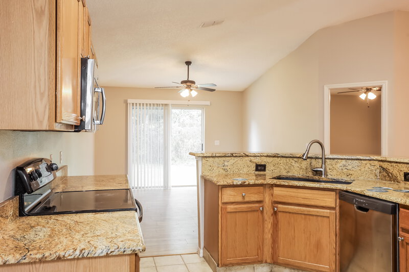 1,685/Mo, 3297 Carlotta Rd Middleburg, FL 32068 Kitchen View 2