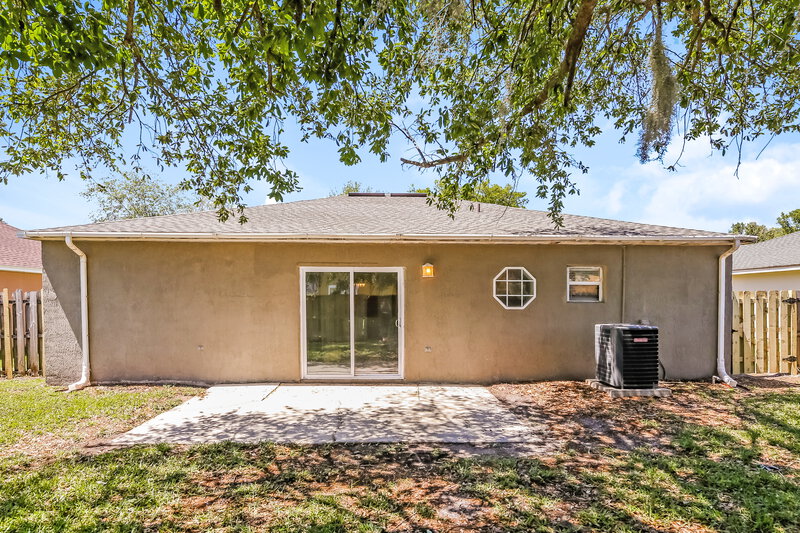 2,000/Mo, 10373 Marsh Hawk Dr Jacksonville, FL 32218 Rear View 2