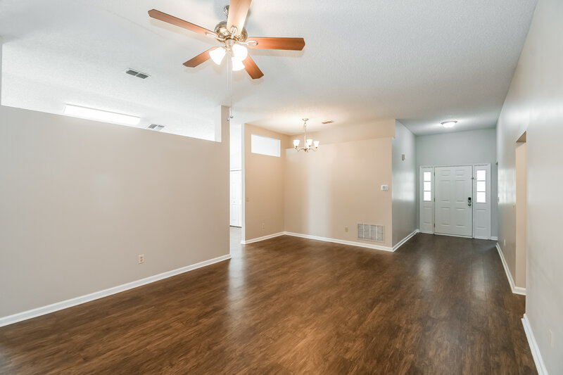 1,830/Mo, 1659 Spring Oaks Ln Jacksonville, FL 32221 Living Room View 2