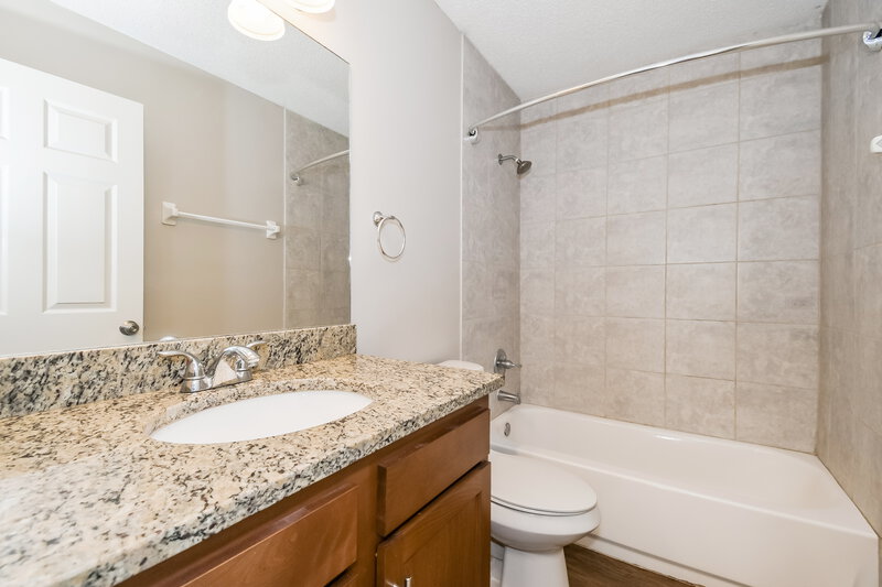 1,830/Mo, 1659 Spring Oaks Ln Jacksonville, FL 32221 Bathroom View