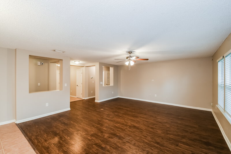 1,720/Mo, 2427 Brian Lakes Dr E Jacksonville, FL 32221 Living Room View