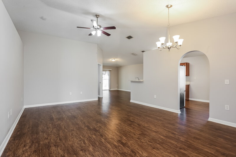 1,720/Mo, 7397 Prosperity Park Rd N Jacksonville, FL 32244 Dining Room View