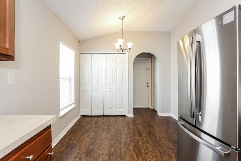 1,720/Mo, 7397 Prosperity Park Rd N Jacksonville, FL 32244 Breakfast Nook View