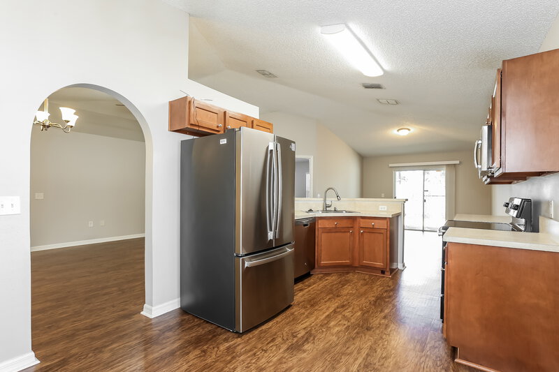 1,720/Mo, 7397 Prosperity Park Rd N Jacksonville, FL 32244 Kitchen View