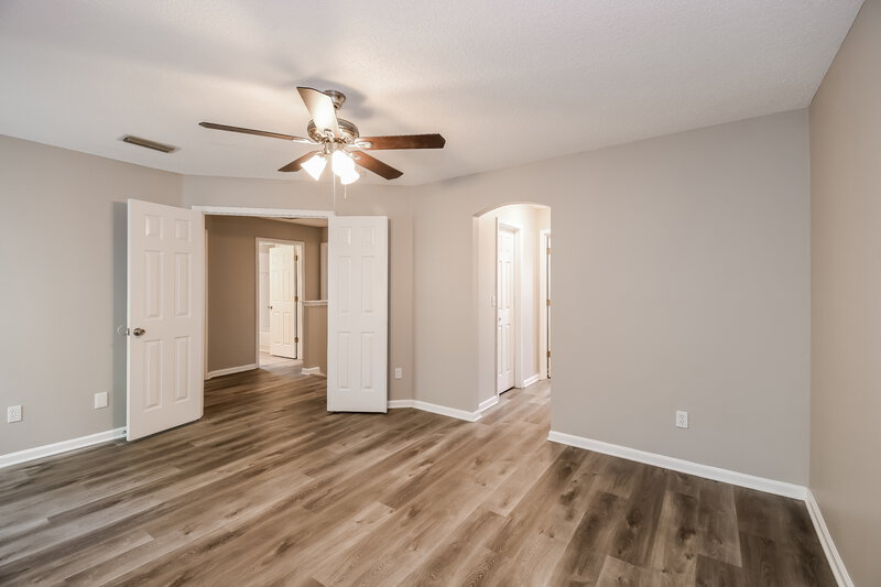 2,275/Mo, 651 Spanish Wells Rd Jacksonville, FL 32218 Main Bedroom View 2