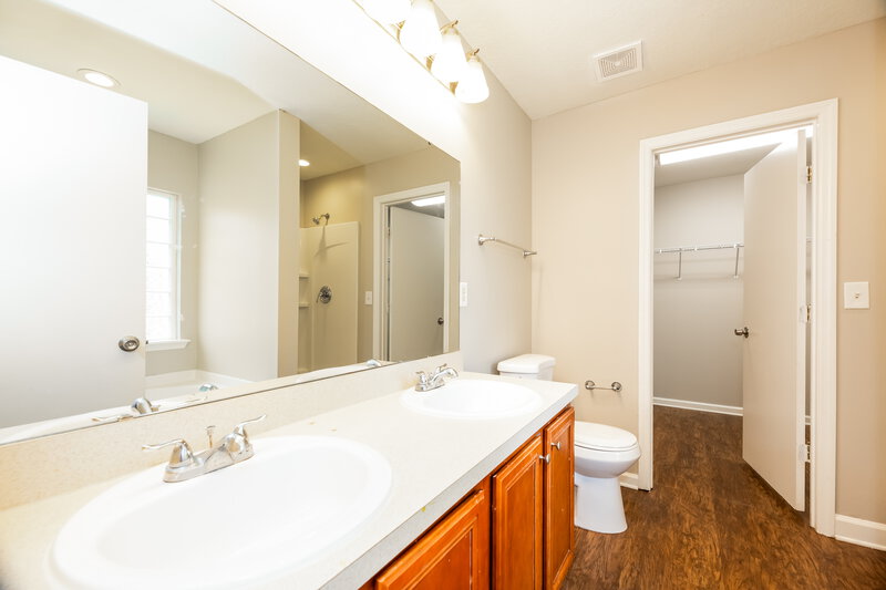 2,080/Mo, 12616 Pine Marsh Way Jacksonville, FL 32226 Main Bathroom View