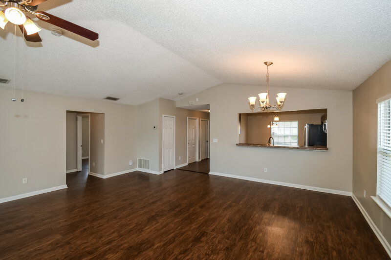 1,675/Mo, 6923 Recreation Trl Jacksonville, FL 32244 Living Room View 3