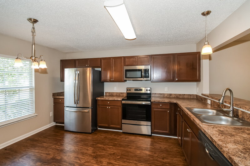1,675/Mo, 6923 Recreation Trl Jacksonville, FL 32244 Kitchen View