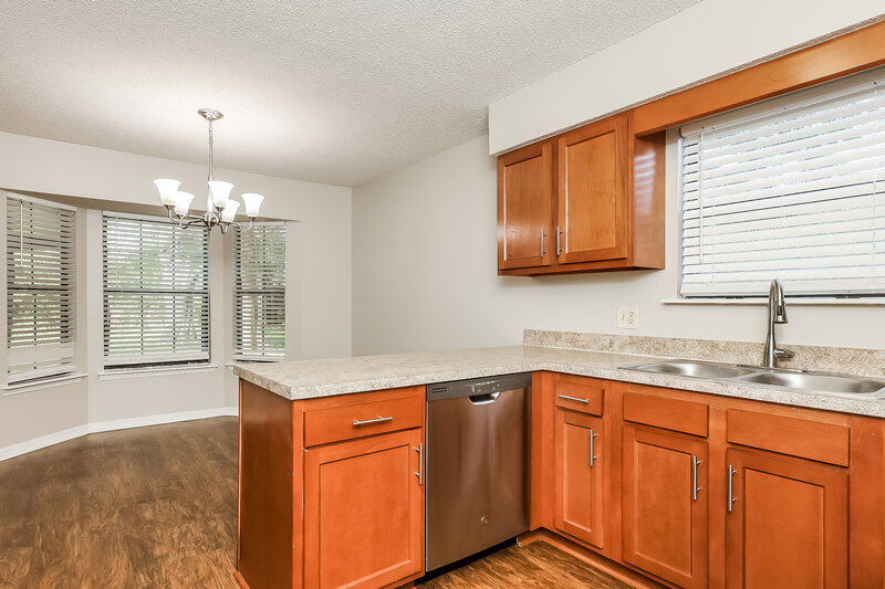 1,970/Mo, 8315 Crosswind Rd Jacksonville, FL 32244 Kitchen View