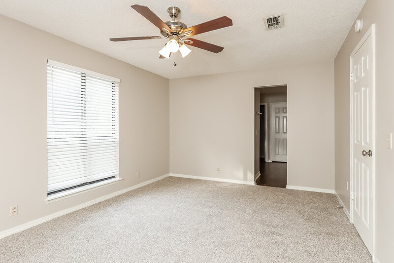 1,970/Mo, 8315 Crosswind Rd Jacksonville, FL 32244 Main Bedroom View