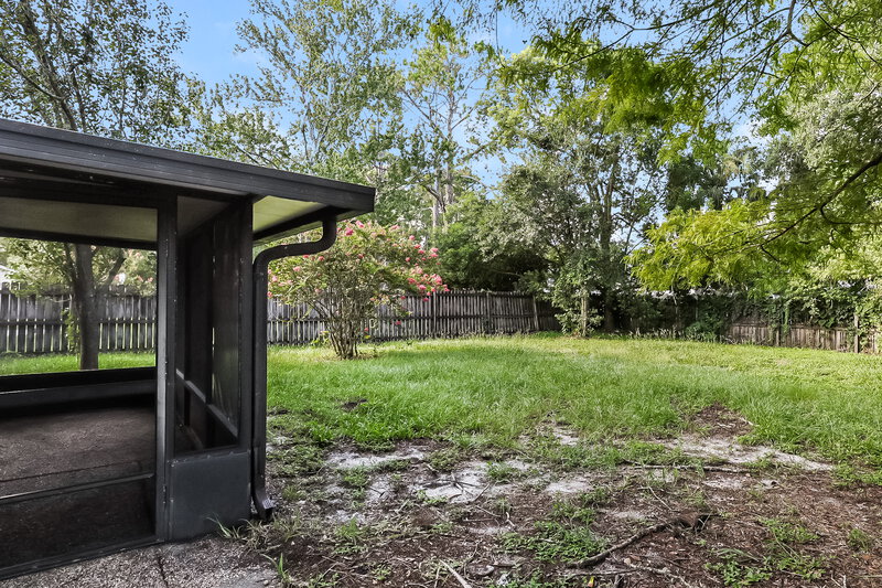 1,970/Mo, 8315 Crosswind Rd Jacksonville, FL 32244 Rear View
