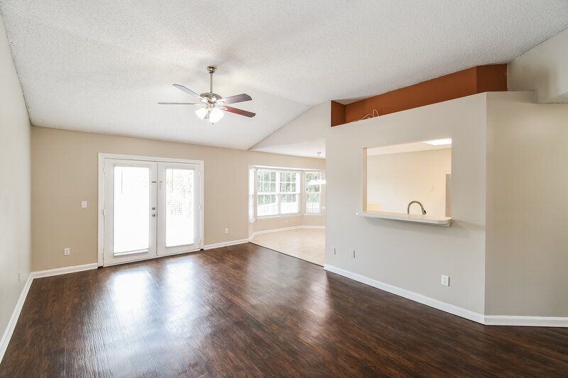 1,750/Mo, 2936 Waters View Cir Orange Park, FL 32073 Living Room View 2