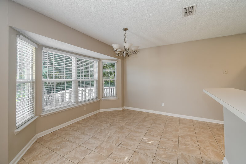 1,665/Mo, 2936 Waters View Cir Orange Park, FL 32073 Dining Room View 2
