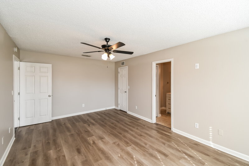 1,665/Mo, 2936 Waters View Cir Orange Park, FL 32073 Main Bedroom View 2