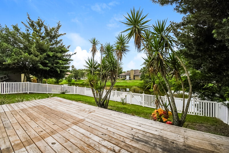 1,750/Mo, 2936 Waters View Cir Orange Park, FL 32073 Rear View