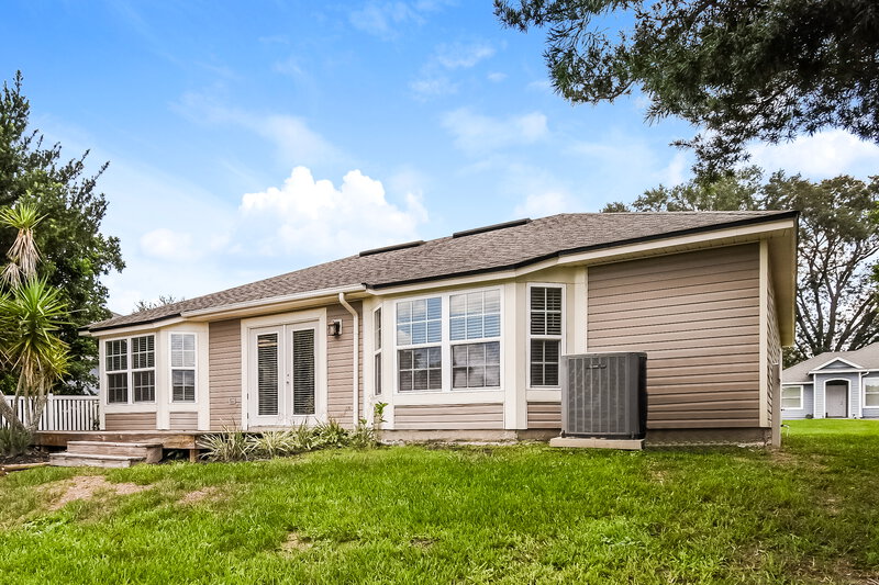 1,750/Mo, 2936 Waters View Cir Orange Park, FL 32073 Rear View 2