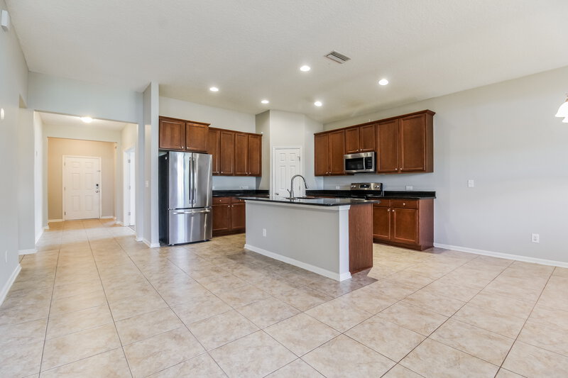 2,800/Mo, 1381 Azteca Dr Jacksonville, FL 32218 Kitchen View