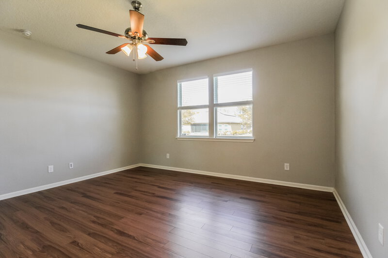 2,800/Mo, 1381 Azteca Dr Jacksonville, FL 32218 Main Bedroom View 2