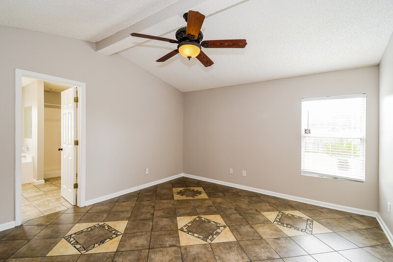 2,690/Mo, 8706 Star Leaf Rd N Jacksonville, FL 32210 Main Bedroom View