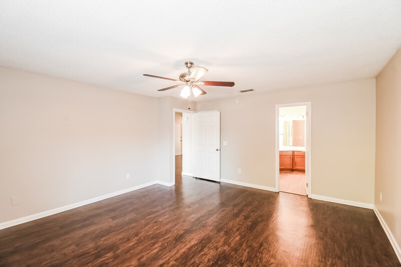 1,980/Mo, 8385 Chason Rd W Jacksonville, FL 32244 Main Bedroom View 2